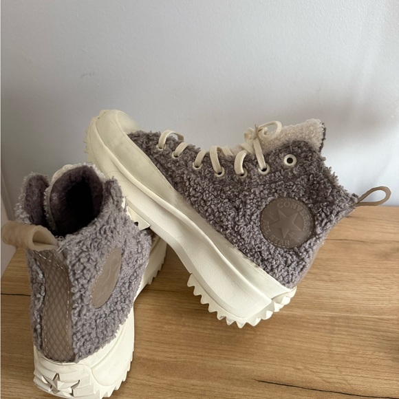 Converse Womens Lace Up Cap Toe Platform Faux‎ Fur Sneakers Gray White Size 7 C - Picture 9 of 13